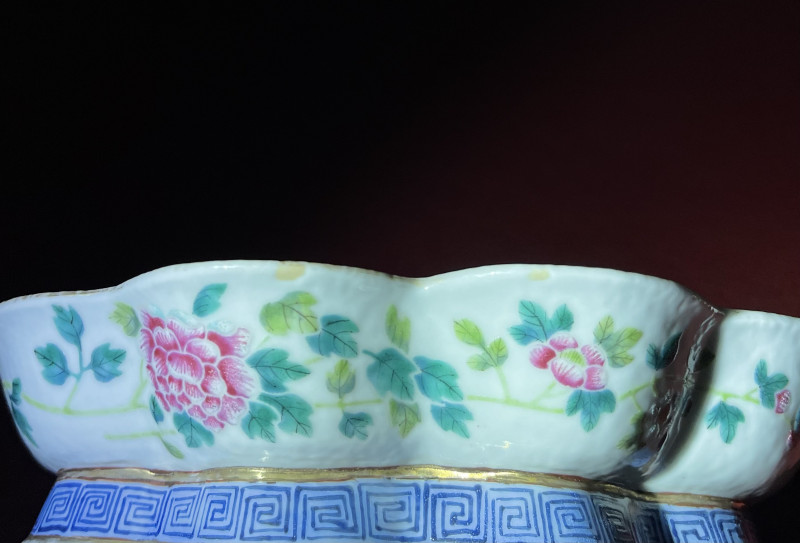 清光绪 粉彩兰花纹呈盘 - 图10