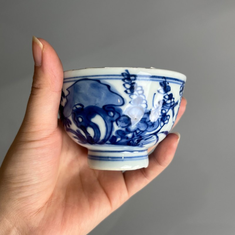 清代康熙 青花洞石花卉纹杯 - 图4