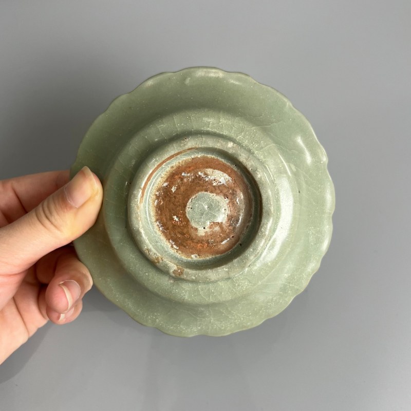 明代 龙泉窑青釉葵口盘一对 - 图14