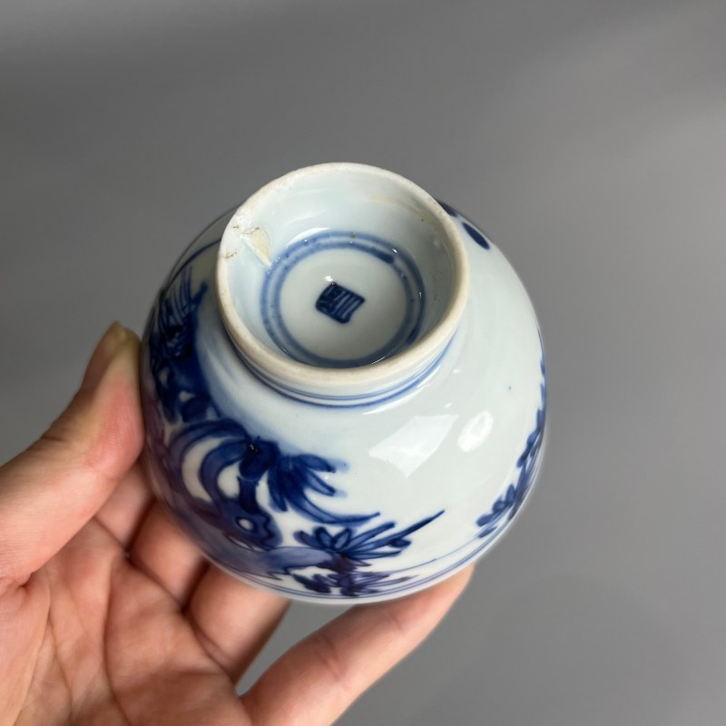 清代康熙 青花洞石花卉纹杯 - 图8