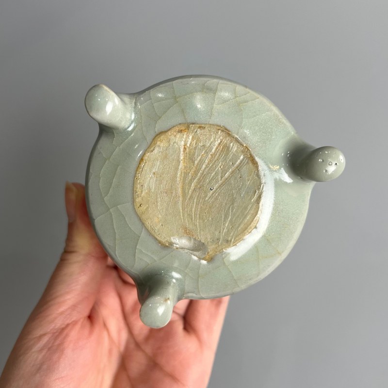 明代 龙泉窑青釉奁式炉 - 图8