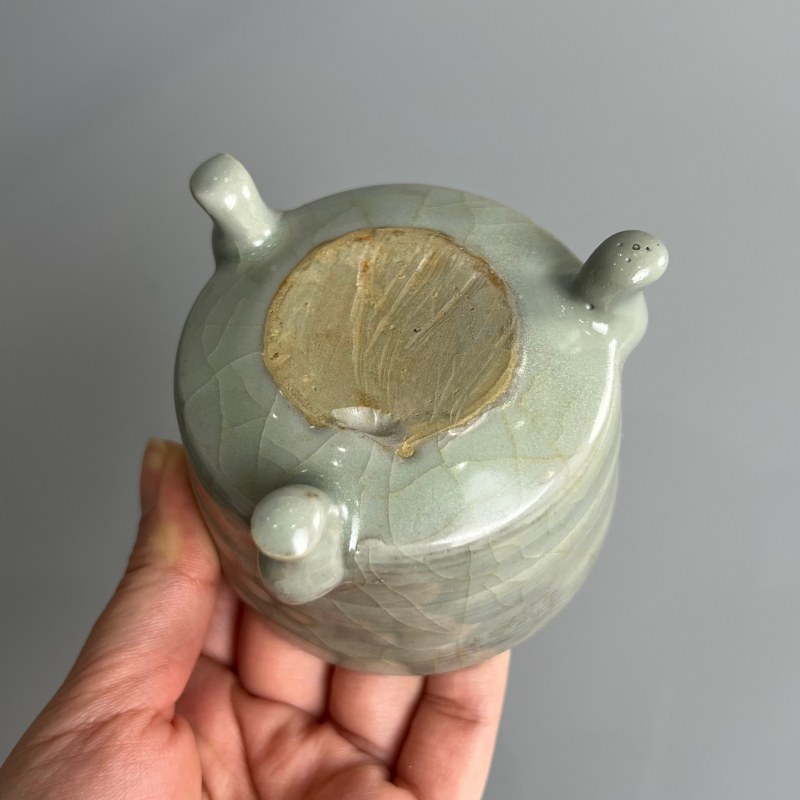 明代 龙泉窑青釉奁式炉 - 图9