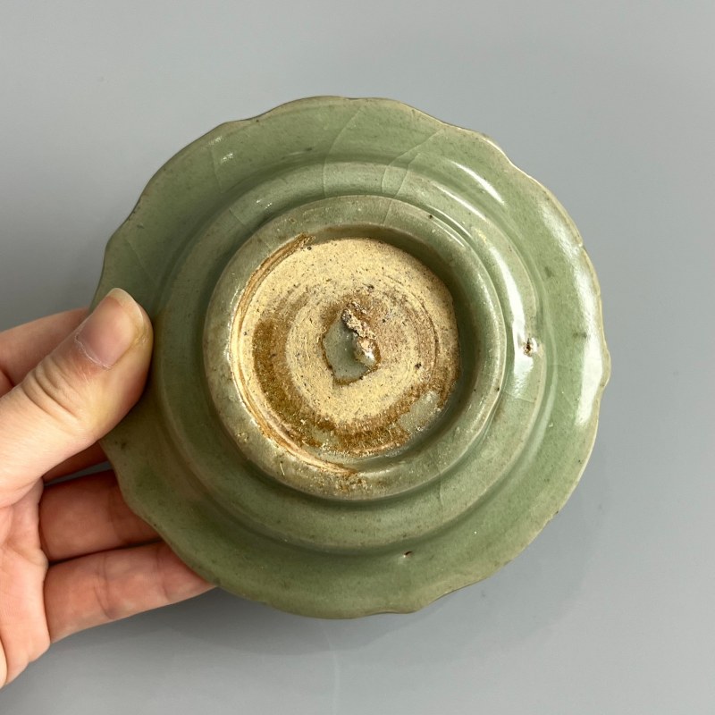 明代 龙泉窑青釉葵口盘一对 - 图9