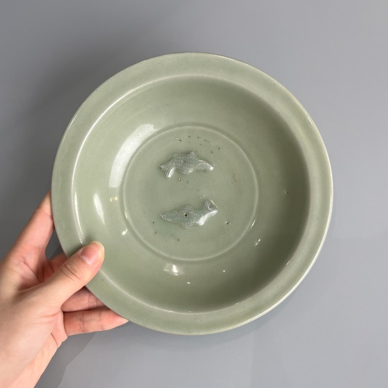 明代 龙泉窑青釉双鱼洗 - 图5