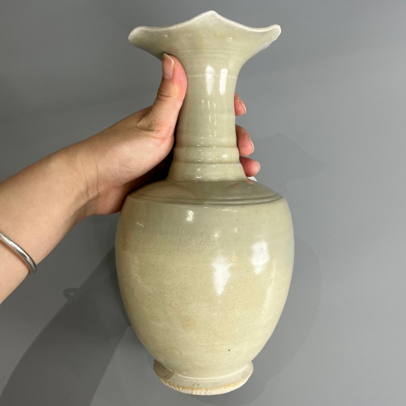 明代 青白釉花口瓶 - 图4