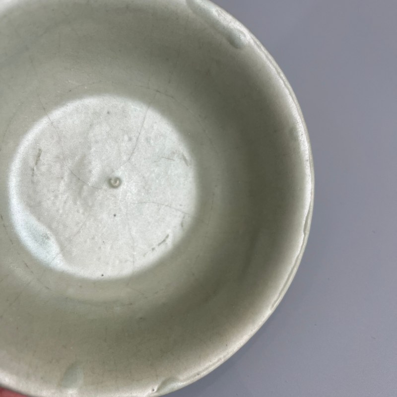 明代 龙泉窑粉青釉莲瓣洗 - 图6
