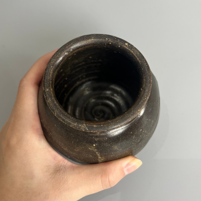 明代 黑釉唇口罐 - 图6