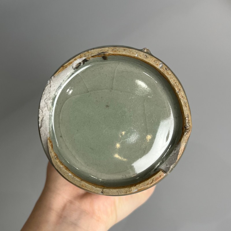 明代 龙泉粉青釉摇铃尊 - 图8
