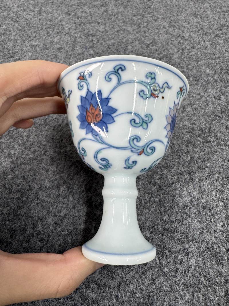 清康熙/雍正 鬥彩纏枝蓮紋高足杯 - 图8