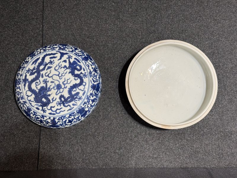 明萬曆 青花雙龍戲珠圖圓捧盒 - 图4
