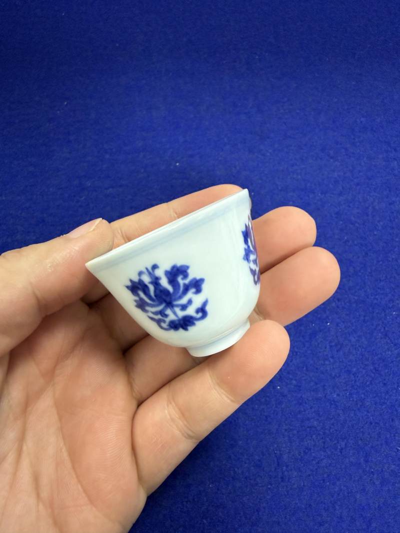 清雍正 青花蓮紋小杯一對 - 图6