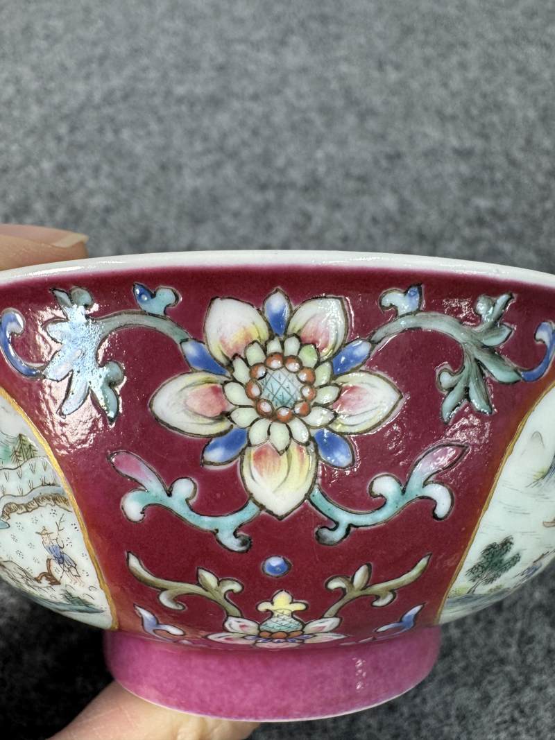 清道光 胭脂紅地粉彩開光山水圖碗 - 图10
