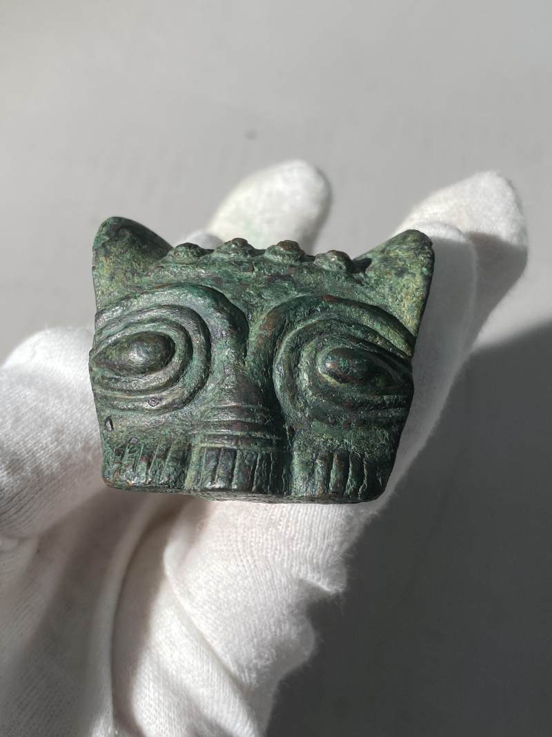 青銅大型獸首磨刀石 - 图4