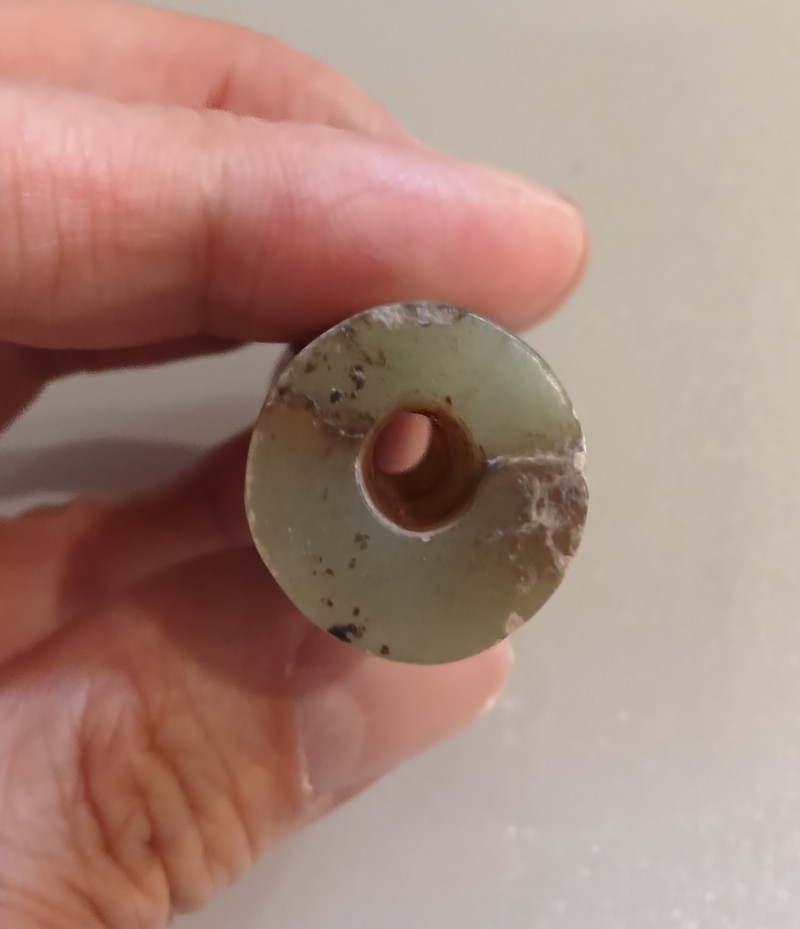西周  青白玉纏龍紋玉勒 - 图6