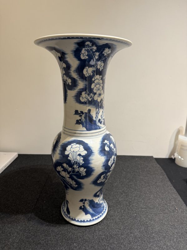 清康熙青花月影玉蘭梅花紋鳳尾尊 - 图3