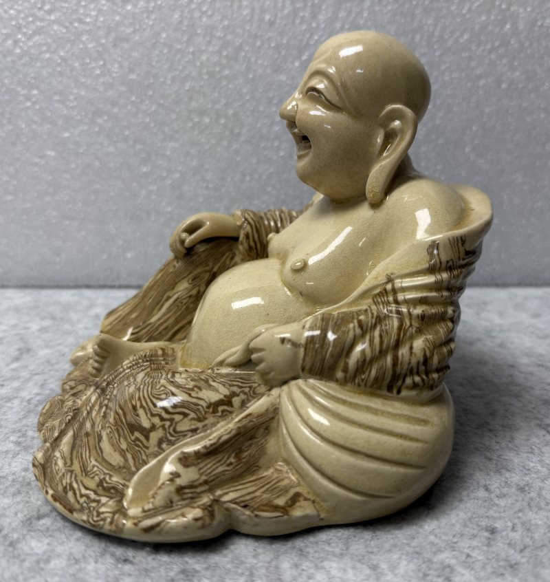 明 漳州窯絞胎米黃釉布袋和尚 - 图5