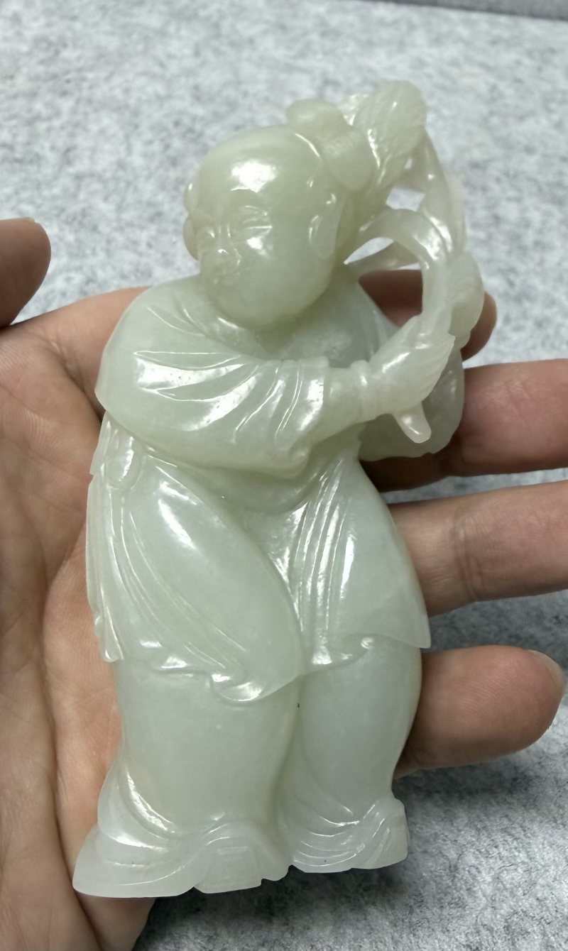 清中期  青白玉持穗童子 - 图3