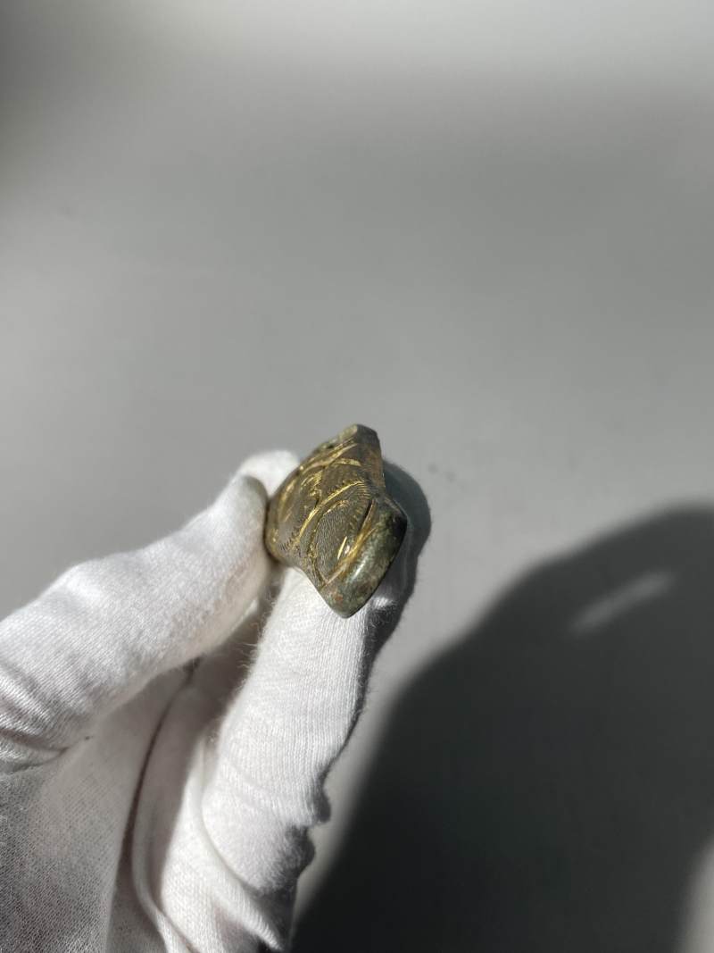銅鎏金熊形蹀躞帶飾一套十件 - 图9