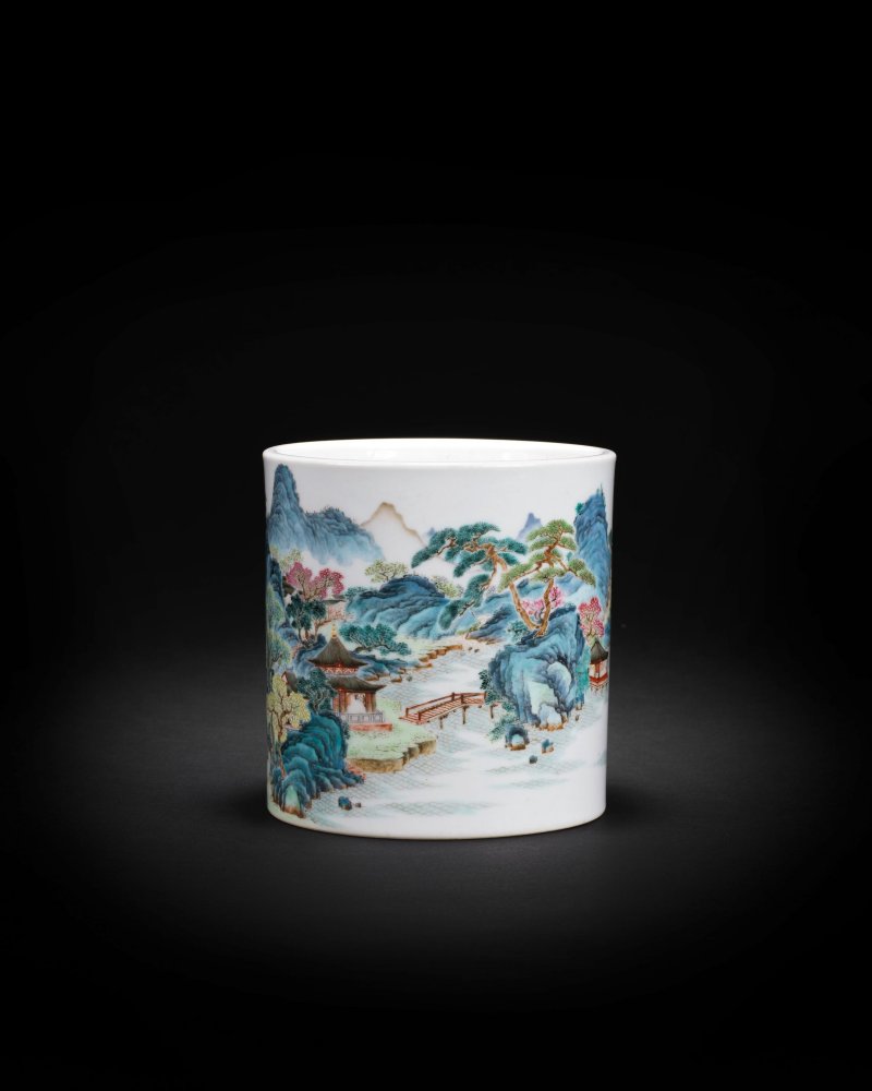 清乾隆 粉彩九江琵琶亭山水圖筆筒 | AN EXTREMELY RARE AND IMPORTANT 'TANG YING' FAMILLE ROSE BRUSHPOT, BITONG - 图4