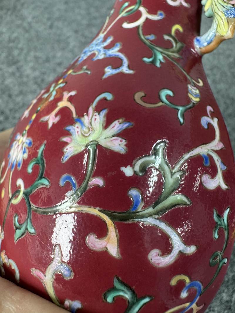 清乾隆 胭脂地粉彩花卉紋壁瓶 - 图21
