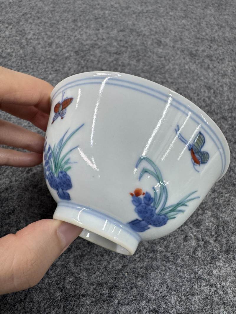 清康熙 鬥彩蝴蝶紋杯 - 图9