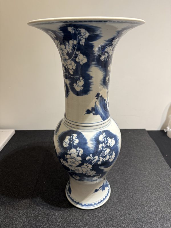 清康熙青花月影玉蘭梅花紋鳳尾尊 - 图4