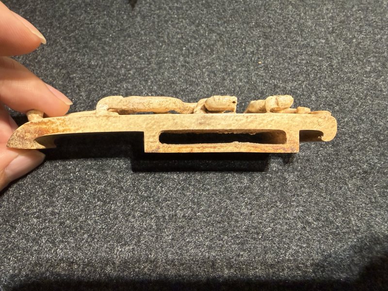 西漢  高浮雕龍鳳紋玉劍璏 - 图5