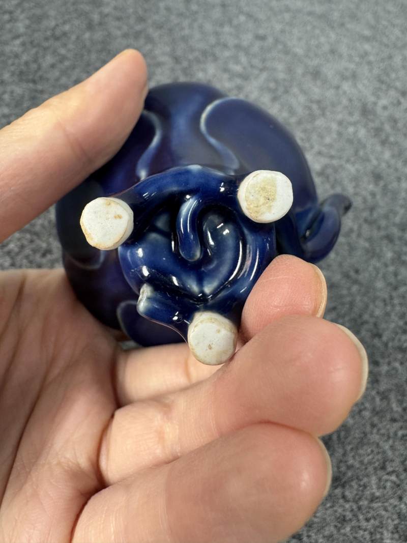 清乾隆 霽藍釉蘭花杯 - 图9