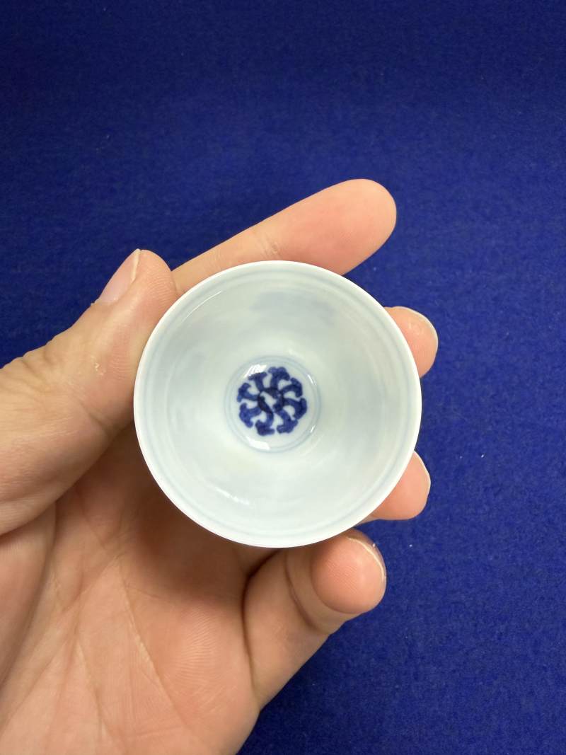 清雍正 青花蓮紋小杯一對 - 图8