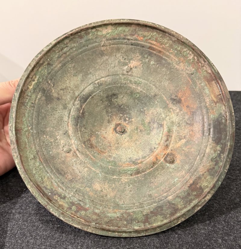 西漢銅鎏金銀鋪首銜環鳳鳥熊足奩 - 图8