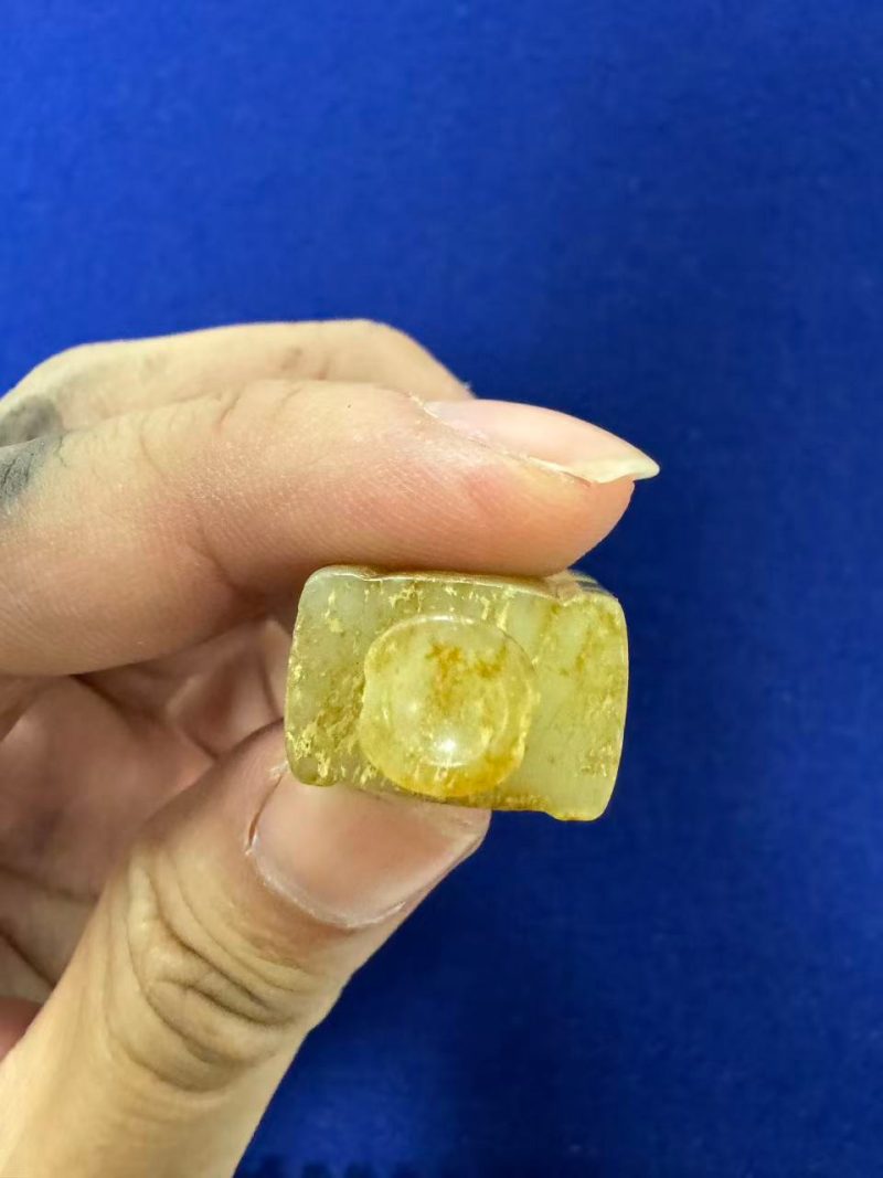 白玉沁色司南佩 - 图9