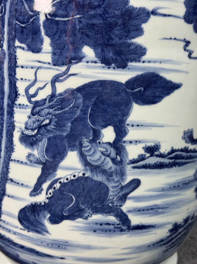 清乾隆 青花瑞獸圖燈籠瓶 - 图21