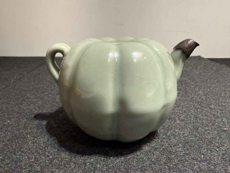 南宋龍泉窯瓜形壺 - 图6