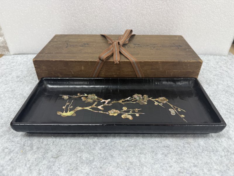 元-明 黑漆嵌螺鈿梅花紋方盤 - 图2