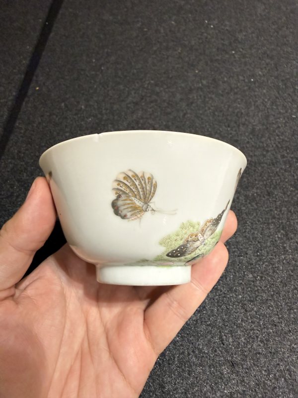 清道光 “月舫雅製”款粉彩蝴蝶紋蓋碗 - 图4