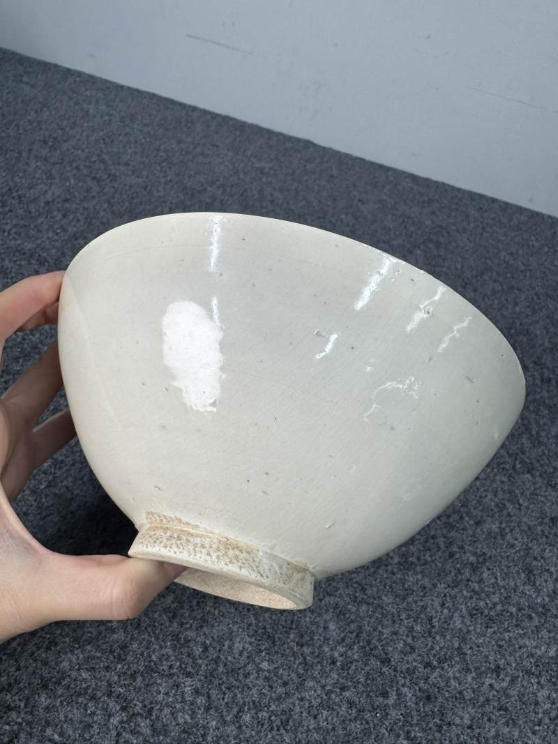 定窯白釉模印花卉人物碗 - 图11