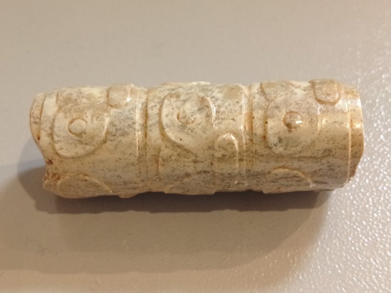 良渚文化  青白玉獸面紋三層勒子 - 图3
