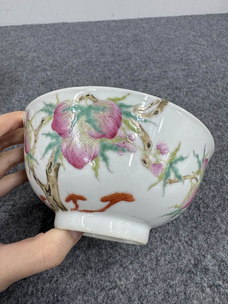 清 粉彩桃蝠紋碗一對 - 图14