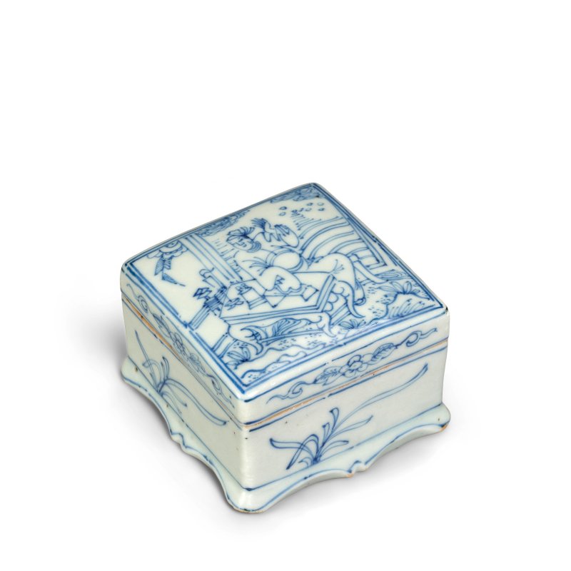 明天啓/崇禎 青花高士圖蓋盒 | A BLUE AND WHITE SQUARE 'SCHOLAR AT A TABLE' BOX AND COVER - 图3