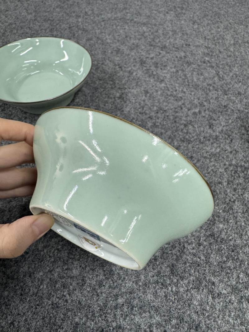 十八世紀 青釉折腰碗一對 - 图6