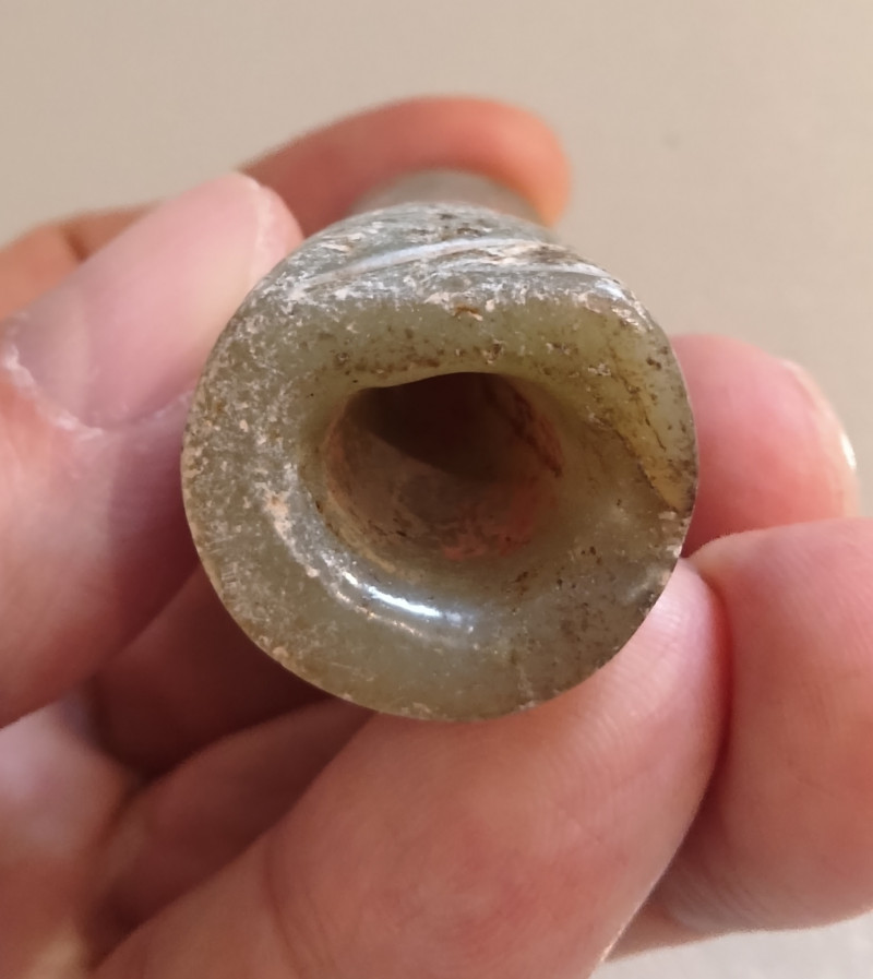 西周  青白玉纏龍紋玉勒 - 图3