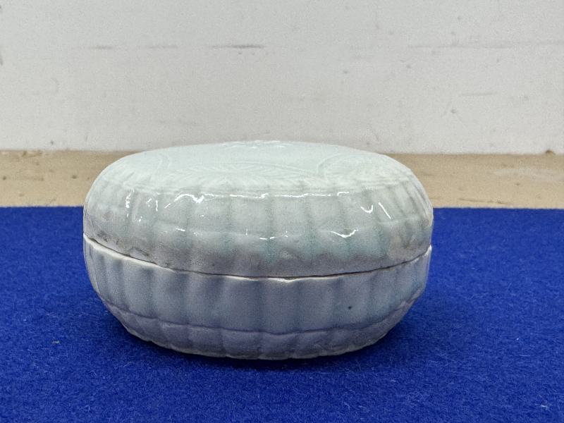 湖田窯青白釉內含三連粉盒 - 图6