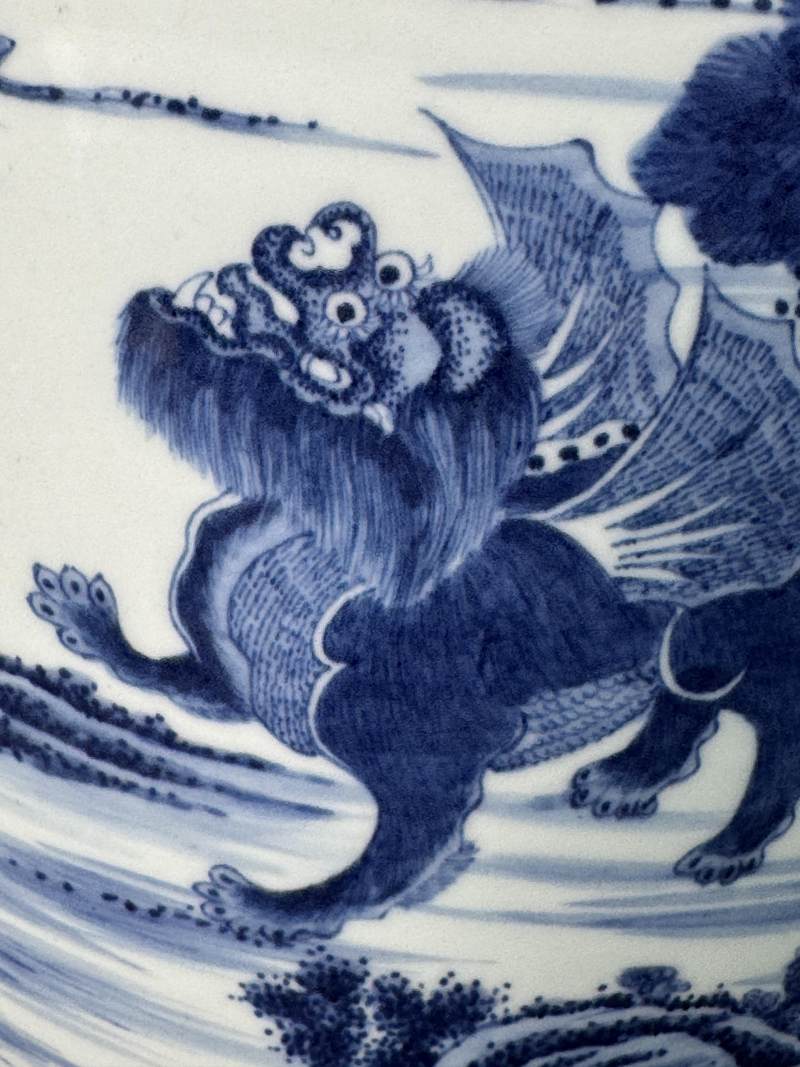清乾隆 青花瑞獸圖燈籠瓶 - 图10