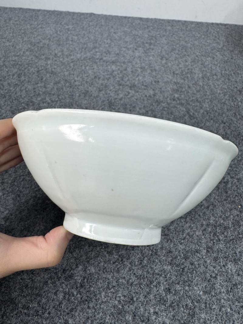 白釉葵口碗 - 图6