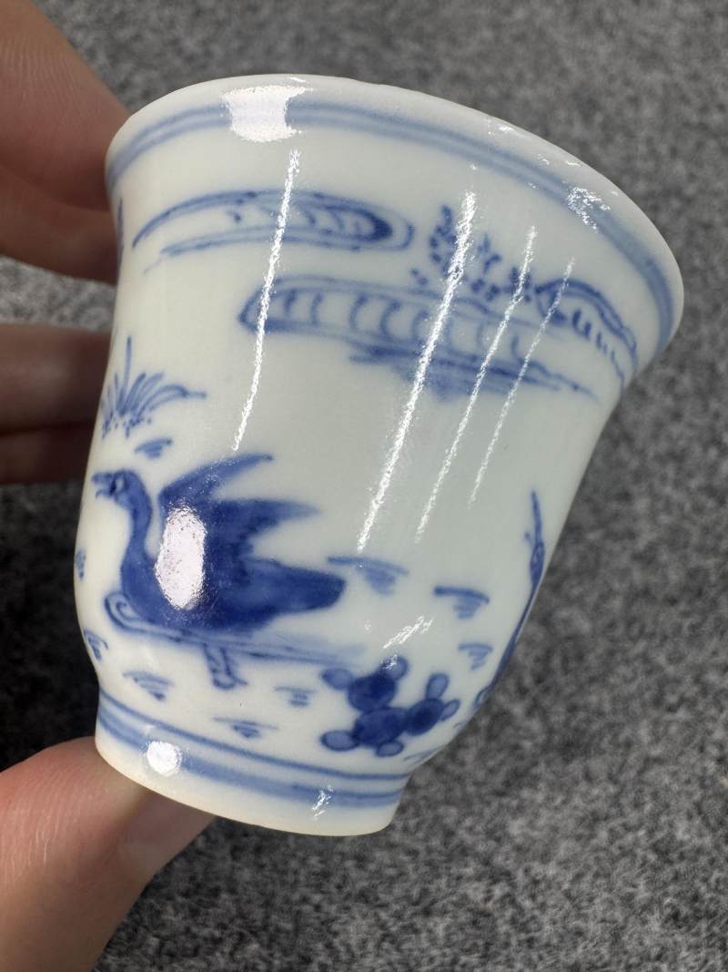 明嘉靖 青花蘆雁圖杯 - 图7