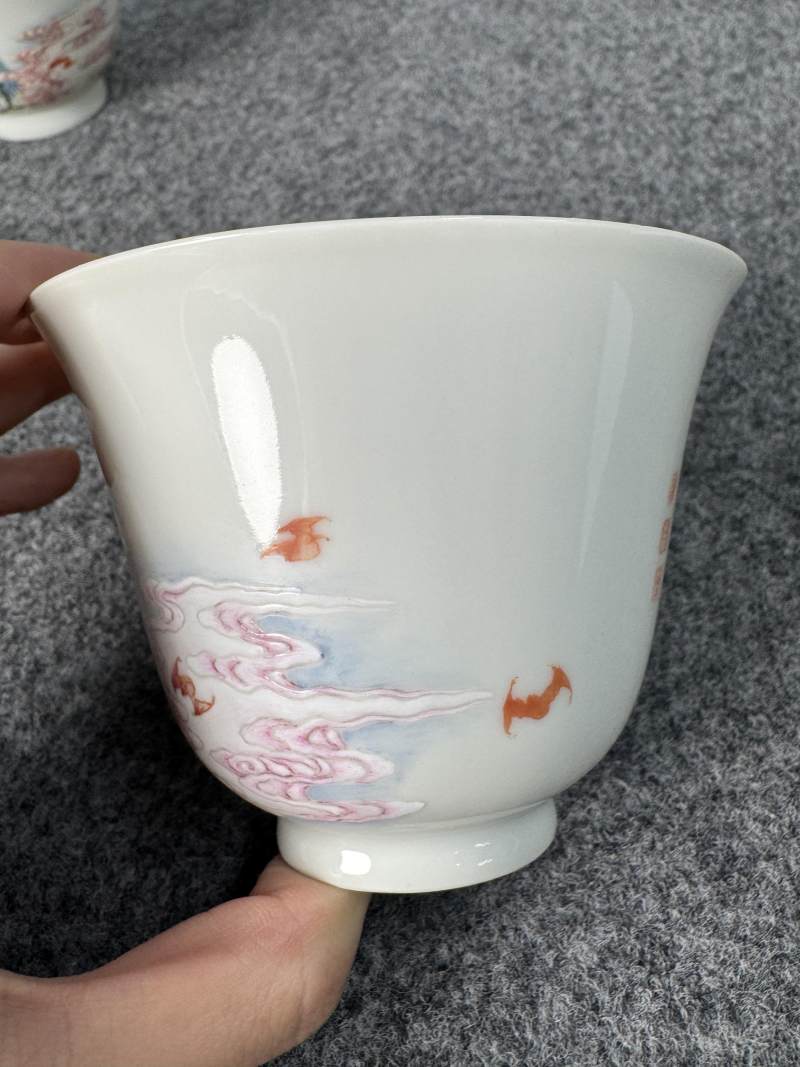 清雍正 粉彩「富貴神仙杯」一對 - 图10