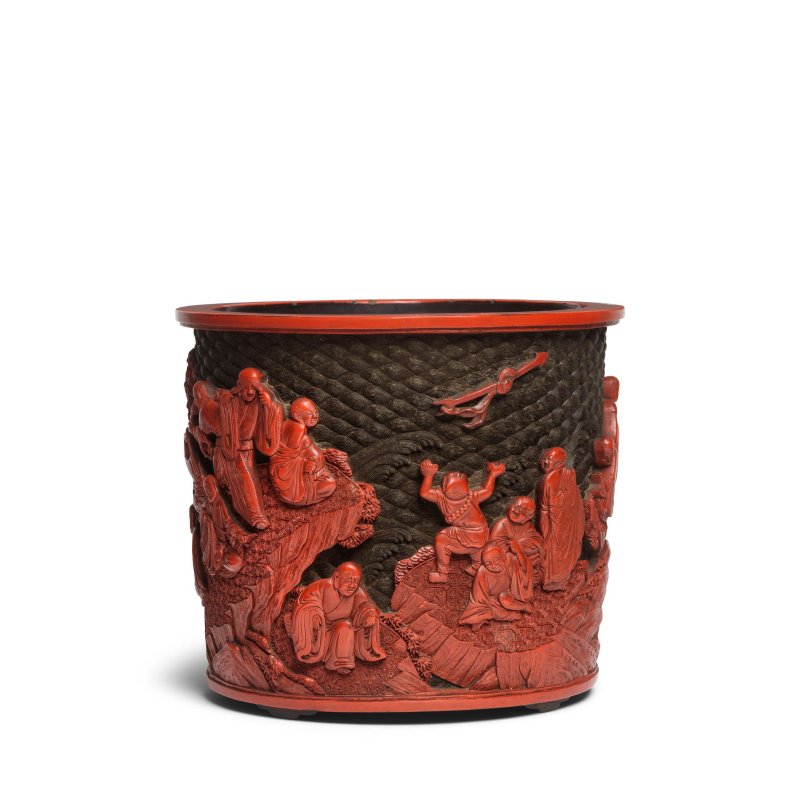 清乾隆 綠地剔紅十八羅漢圖筆筒 | A RARE CARVED CINNABAR LACQUER 'EIGHTEEN LUOHANS' BRUSHPOT, BITONG - 图5