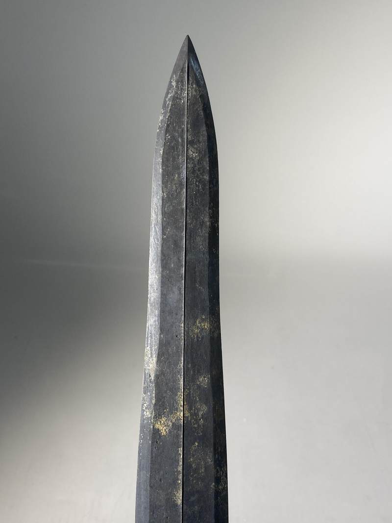銅錯金鑲嵌綠松石劍 - 图5