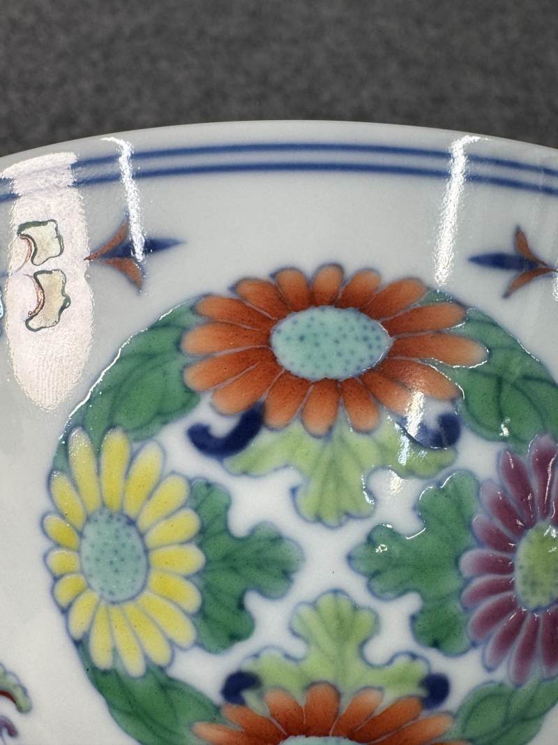 清雍正 鬥彩團菊紋碗 - 图13