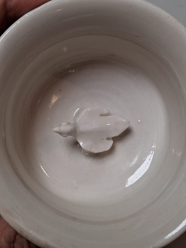 唐 邢窯白釉貼塑飛鳥紋吸杯 - 图6